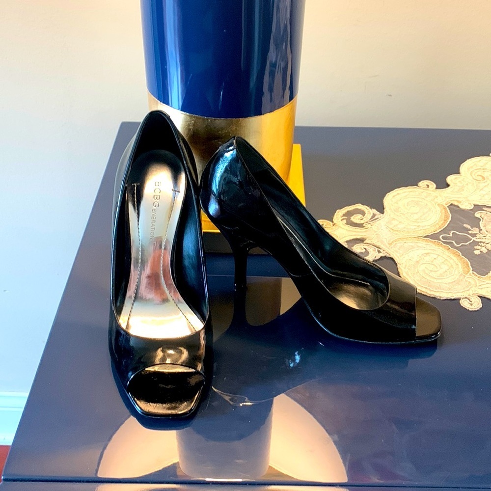 BCBG black heels open Open toe size 5.5
